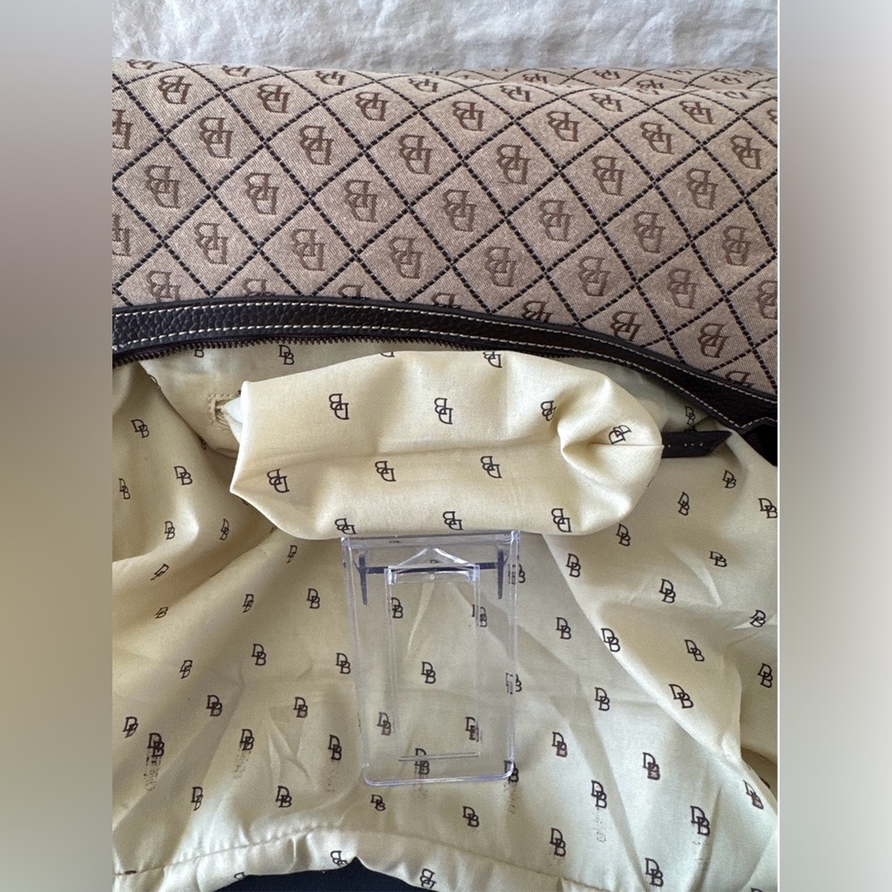 Dooney & Bourke Beige and Brown Shoulder Bag - Picture 9 of 10